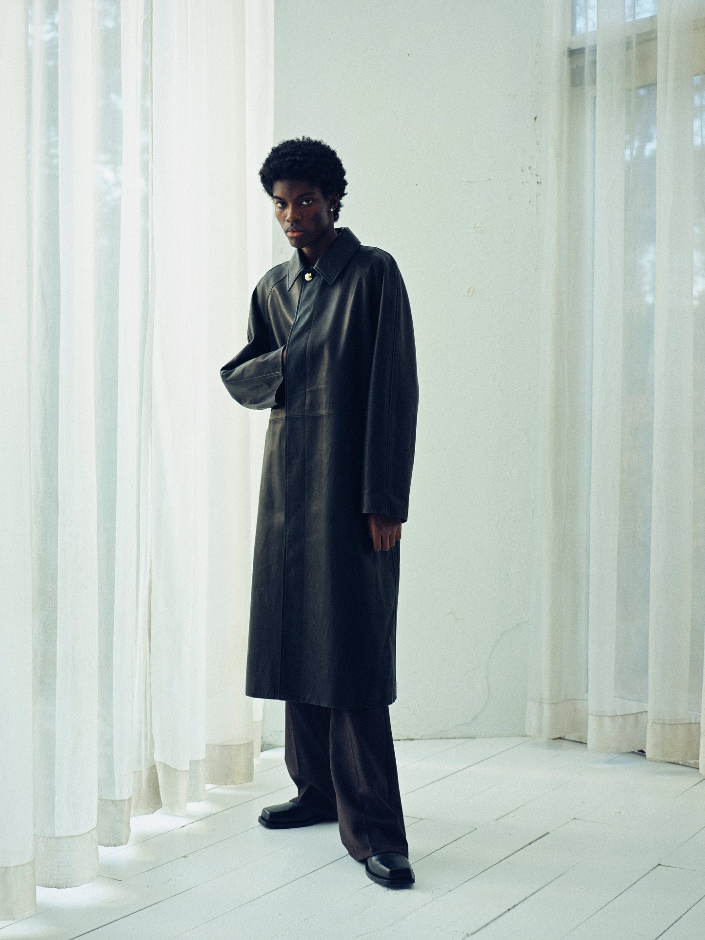 Wool Wide Trousers _ BROWN