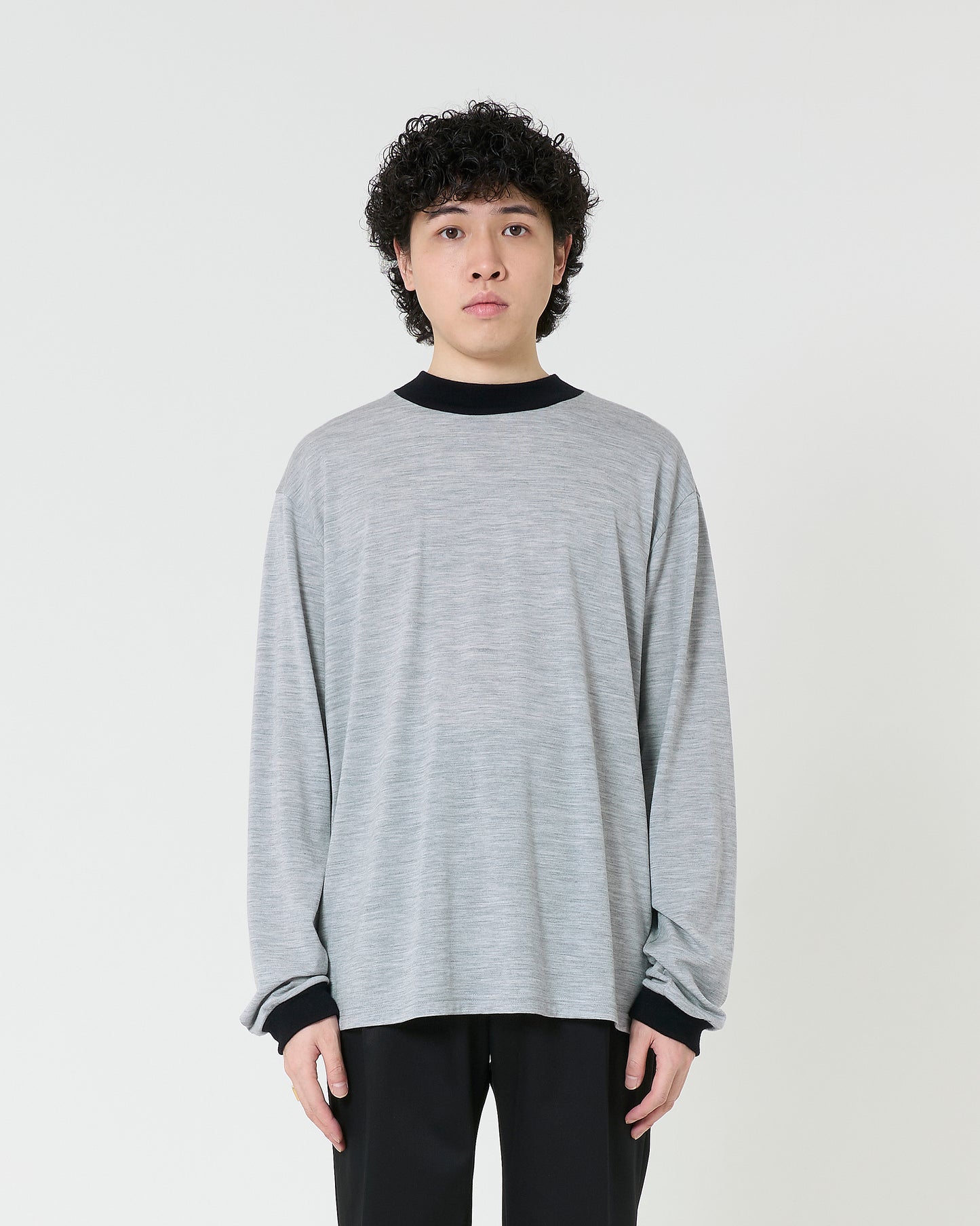 Mock-neck Wool Long T-shirt _ GREY/BLACK